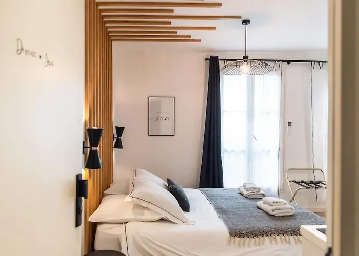 Daire Elegant Divine Sun Quartier Canal St Martin Paris