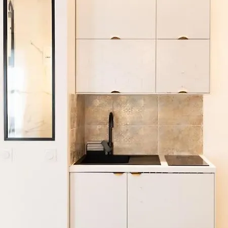 Elegant Divine Sun Quartier Canal St Martin